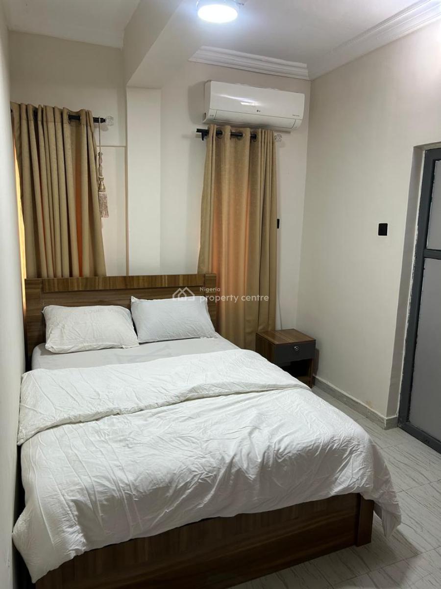 2 Bedroom Apartment, Surulere, Lagos, Flat / Apartment Short Let