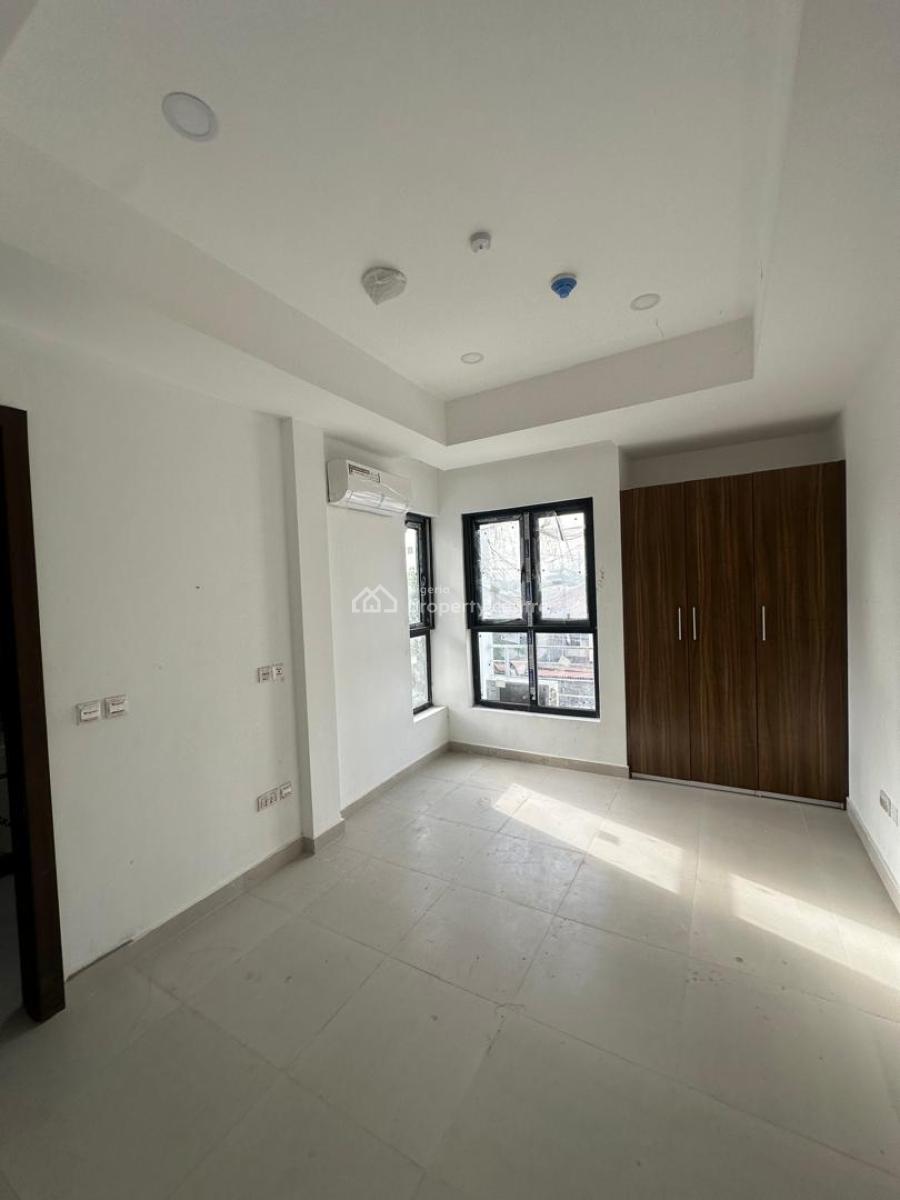 3 Bedroom Apartment, Lekki Phase 1, Lekki, Lagos, Flat / Apartment for Sale