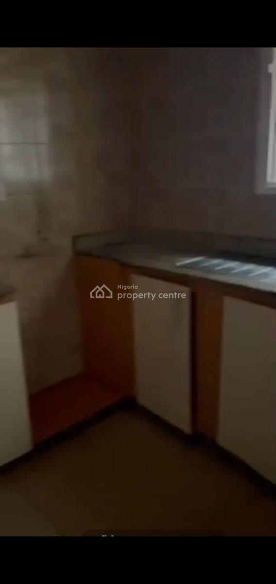 2bedroom Flat, Kolapo Ishola Akobo, Ibadan, Oyo, Flat / Apartment for Rent
