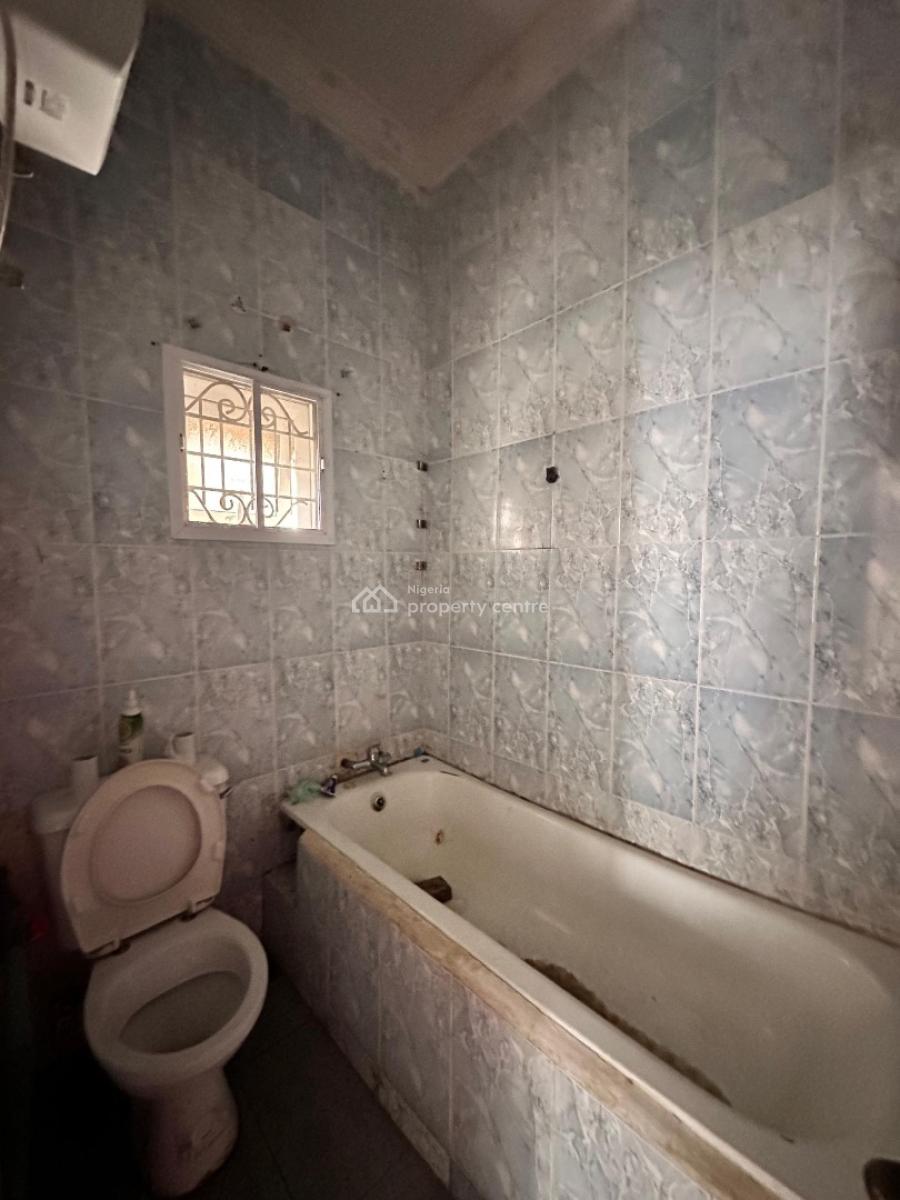 Clean Super Large 3 Bedroom Apartment, Oral Estate, Lekki, Lagos, Flat / Apartment for Rent