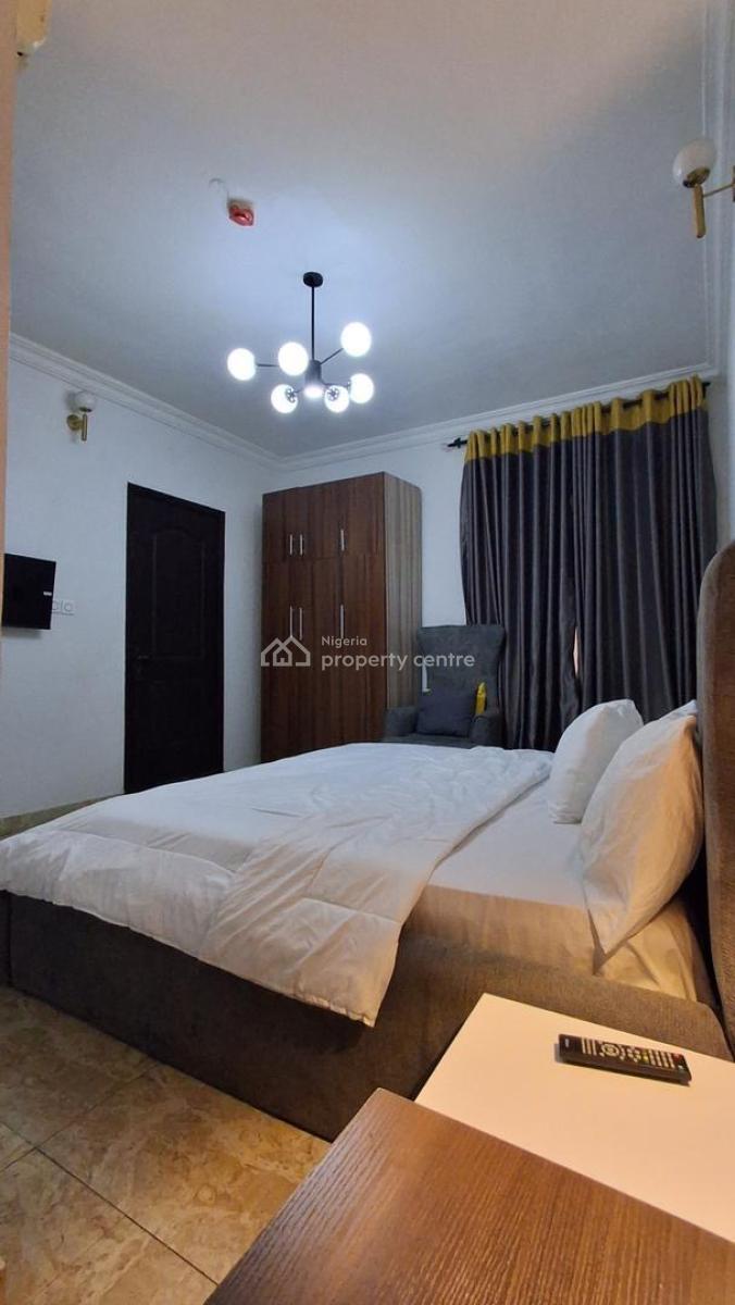 Exquisite 3 Bedroom Apartment with a Fitted Gym & Tennis Court, Anthony, Maryland, Lagos, Flat / Apartment Short Let