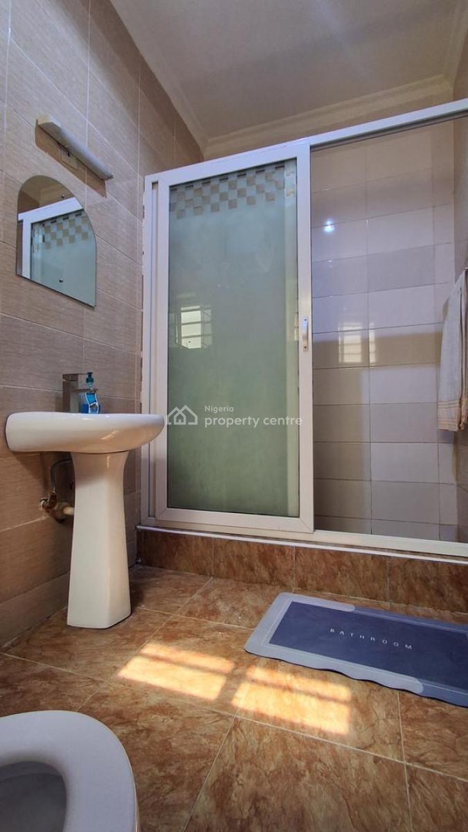Exquisite 3 Bedroom Apartment with a Fitted Gym & Tennis Court, Anthony, Maryland, Lagos, Flat / Apartment Short Let