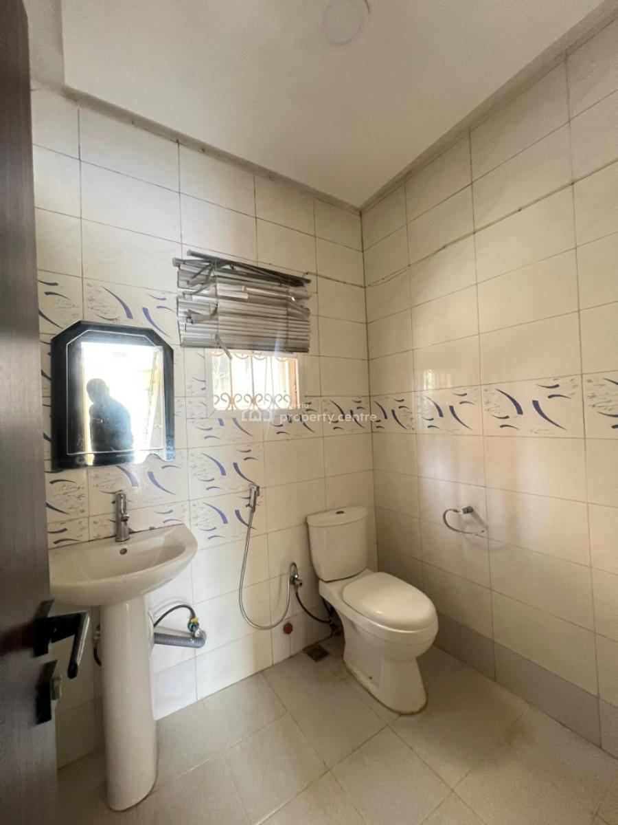 Amazing 2 Bedroom Terrace on Corner Piece, Naf Valley Estate, Asokoro District, Abuja, Terraced Duplex for Rent