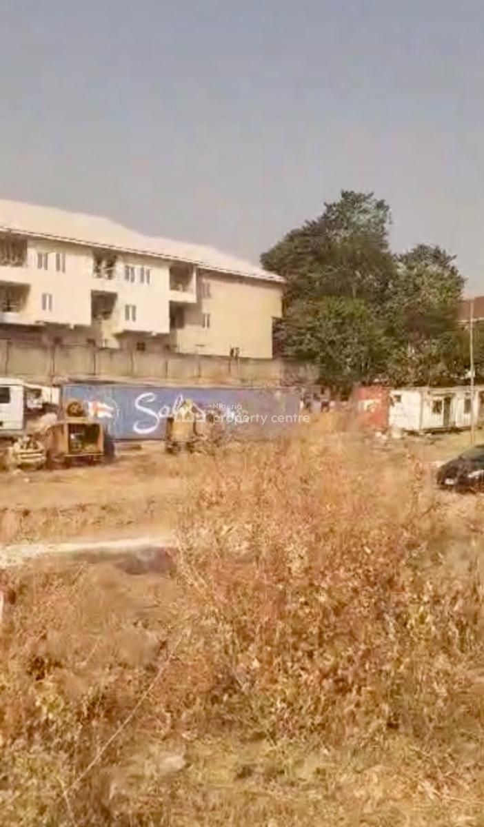 Distressed Offer on Tarred Road and at Fully Developed Area: 1,450sqm, Main, Guzape District, Abuja, Land for Sale