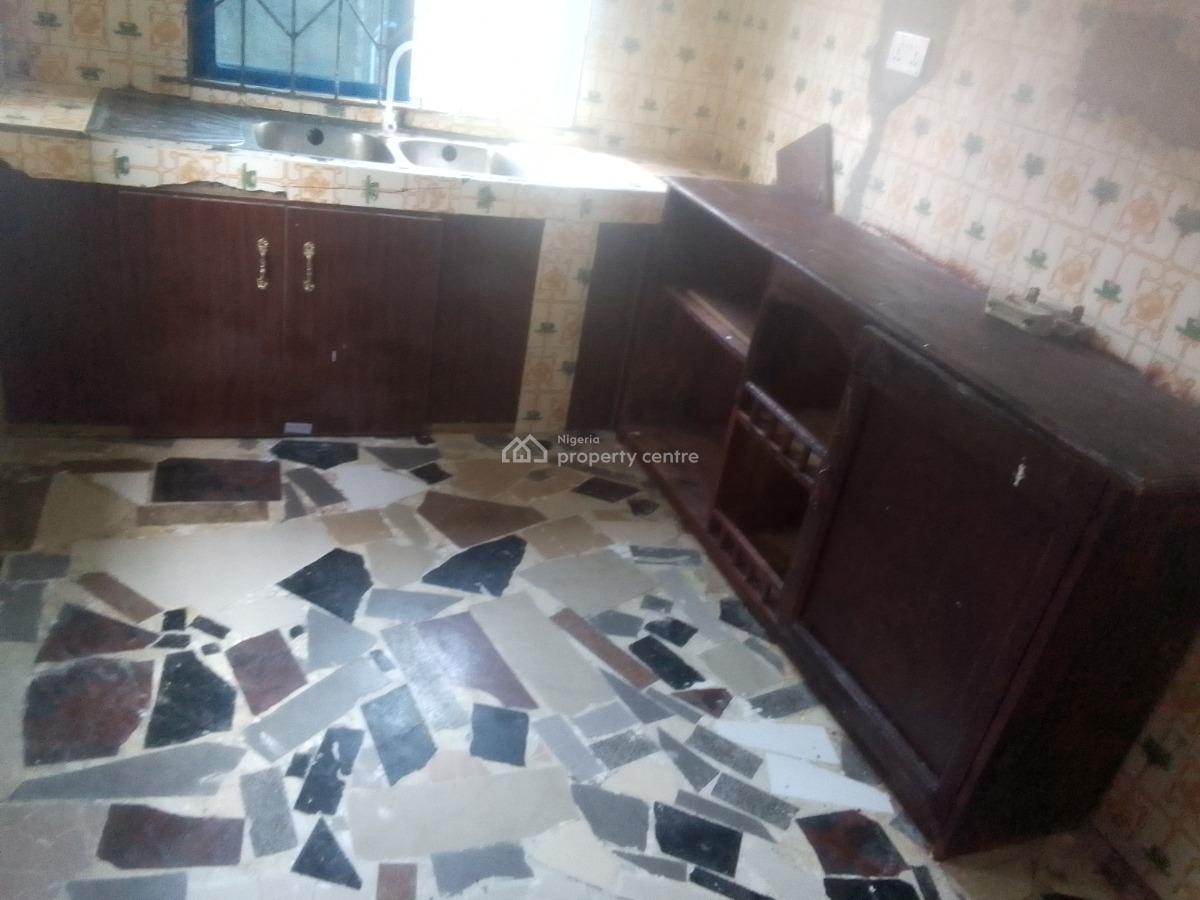 Spacious Luxury 2 Bedroom Flat with Excellent Features, Newtown Estate Rd, Ogombo, Ajah, Lagos, Flat / Apartment for Rent