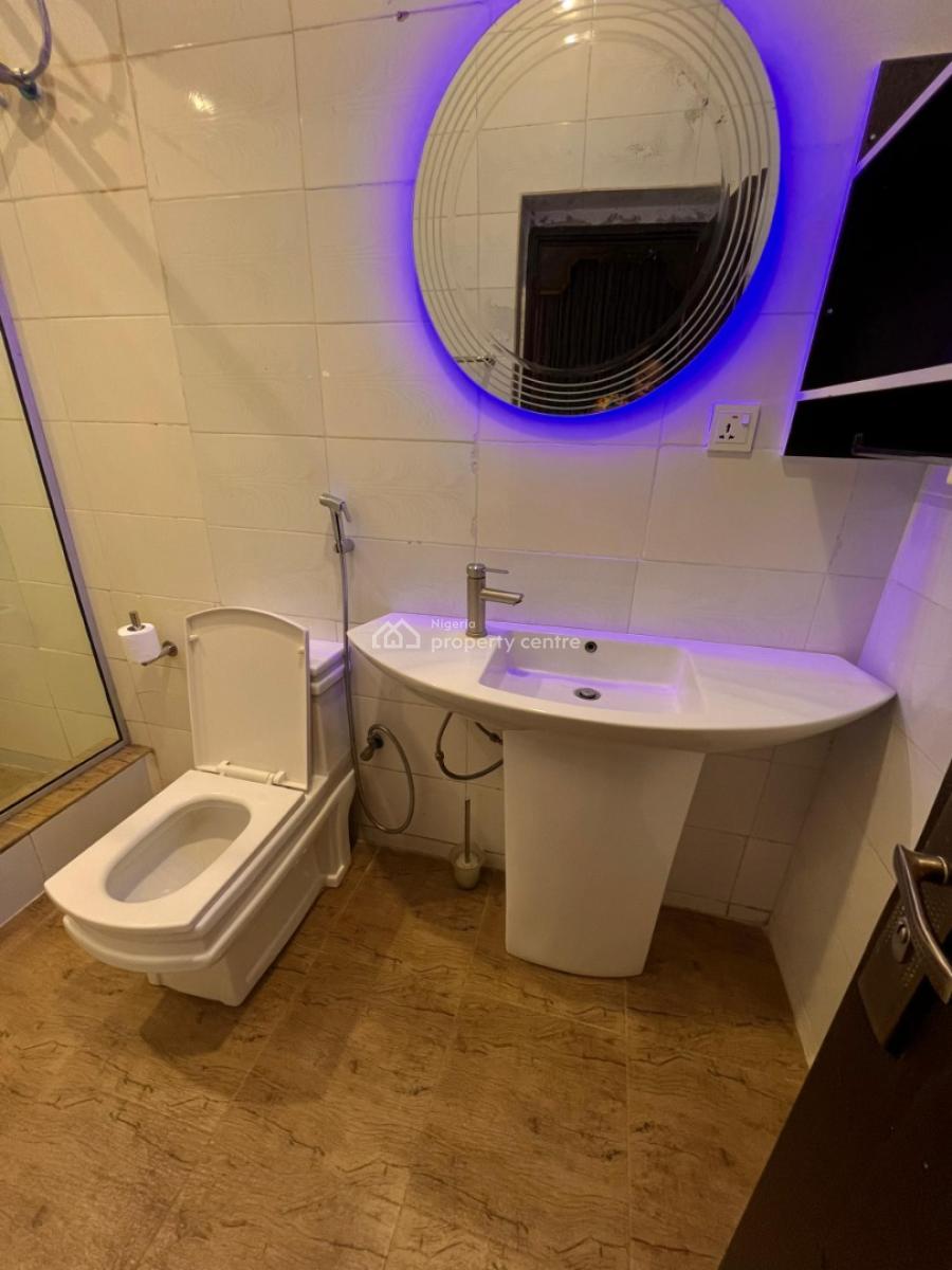 One Bedroom Furnished Spacious Apartment, Plot 921, 4th Avenue Gwarimpa Opposite Hmedix, Gwarinpa, Abuja, Flat / Apartment for Rent