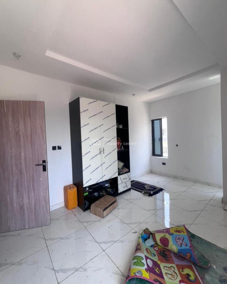 Fully Serviced 1 Bedroom Apartment, Ikate, Lekki, Lagos, Block of Flats for Sale