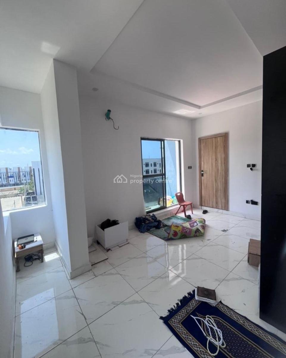 Fully Serviced 1 Bedroom Apartment, Ikate, Lekki, Lagos, Block of Flats for Sale