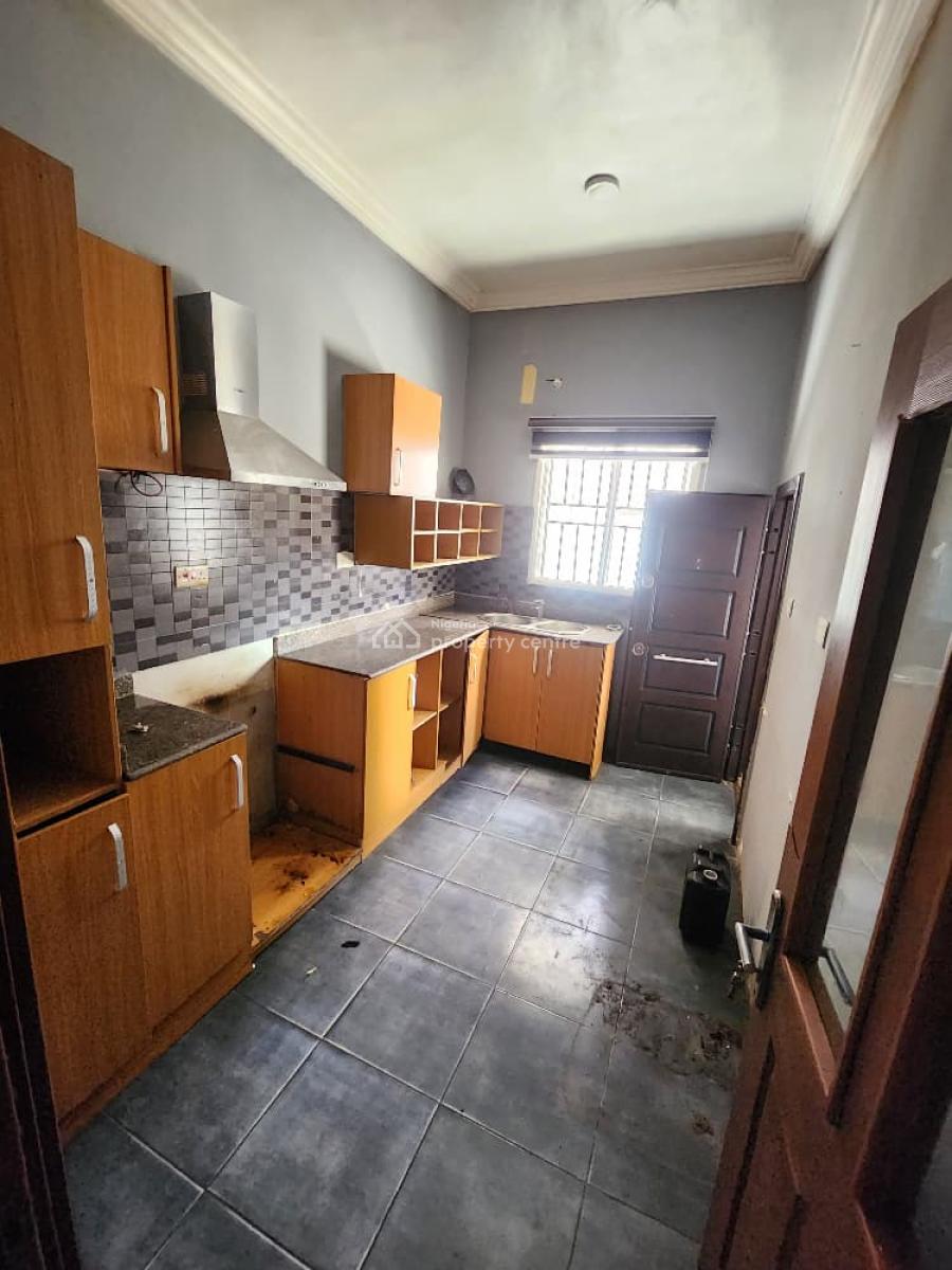 Newly Renovated 2bedroom Ensuite Apartment, Ikate, Lekki, Lagos, Flat / Apartment for Rent