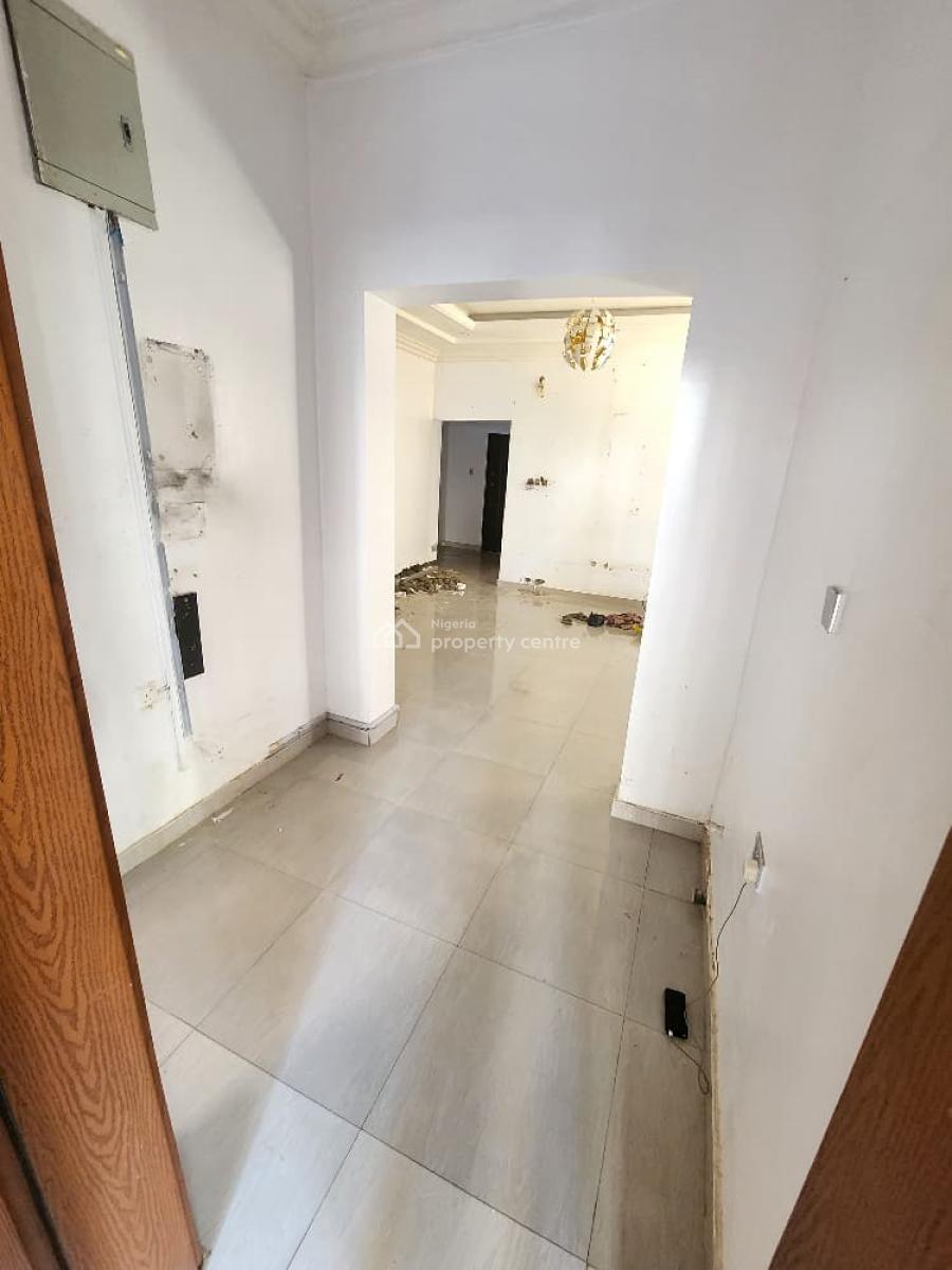 Newly Renovated 2bedroom Ensuite Apartment, Ikate, Lekki, Lagos, Flat / Apartment for Rent