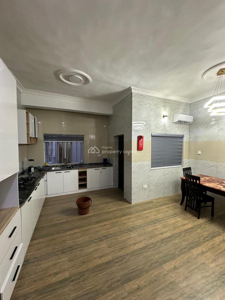 3 Bedroom Apartment, Lekki Phase 1, Lekki, Lagos, Flat / Apartment for Rent