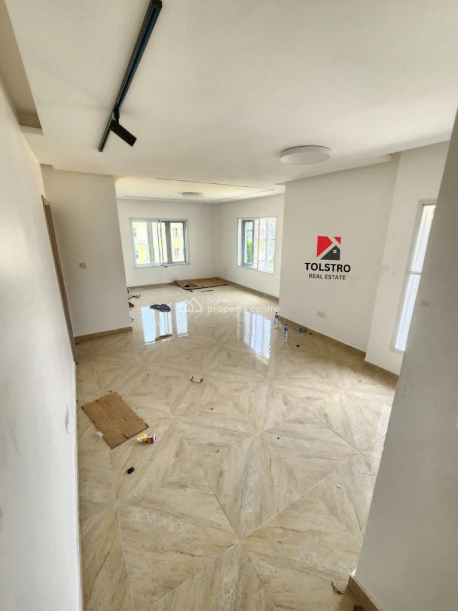 Well Maintained 3bedroom Maisonette with Bq, Ikate, Lekki, Lagos, Flat / Apartment for Rent