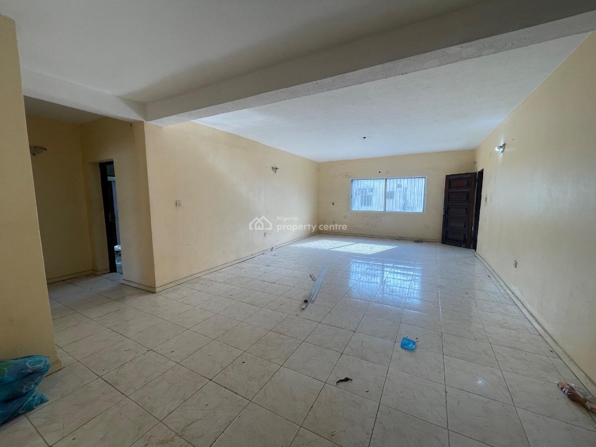 Spacious 3bedrooms Flat Upstairs in Victoria Island, Sapara Williams Close Off Idowu Martins, Victoria Island (vi), Lagos, Flat / Apartment for Rent