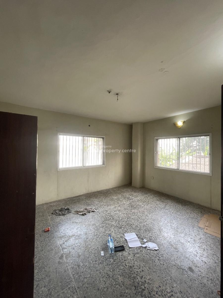 Spacious 3bedrooms Flat Upstairs in Victoria Island, Sapara Williams Close Off Idowu Martins, Victoria Island (vi), Lagos, Flat / Apartment for Rent