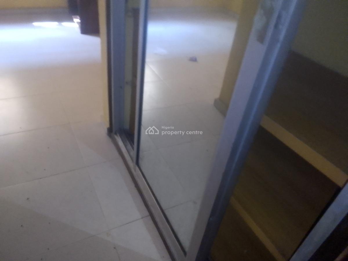 Spacious Luxury Shared Apartment with Excellent Features, Deeper Life Rd, Ogombo, Ajah, Lagos, Flat / Apartment for Rent