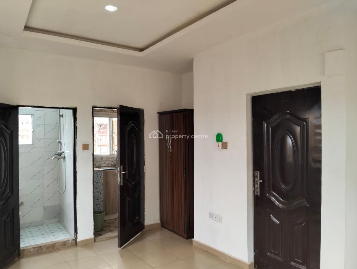 Self Contain with Ensuite Room & Kitchen  (detached Bq), Paradise Estate, Life Camp, Abuja, Self Contain (single Rooms) for Rent