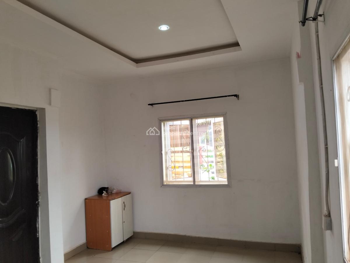 Self Contain with Ensuite Room & Kitchen  (detached Bq), Paradise Estate, Life Camp, Abuja, Self Contain (single Rooms) for Rent