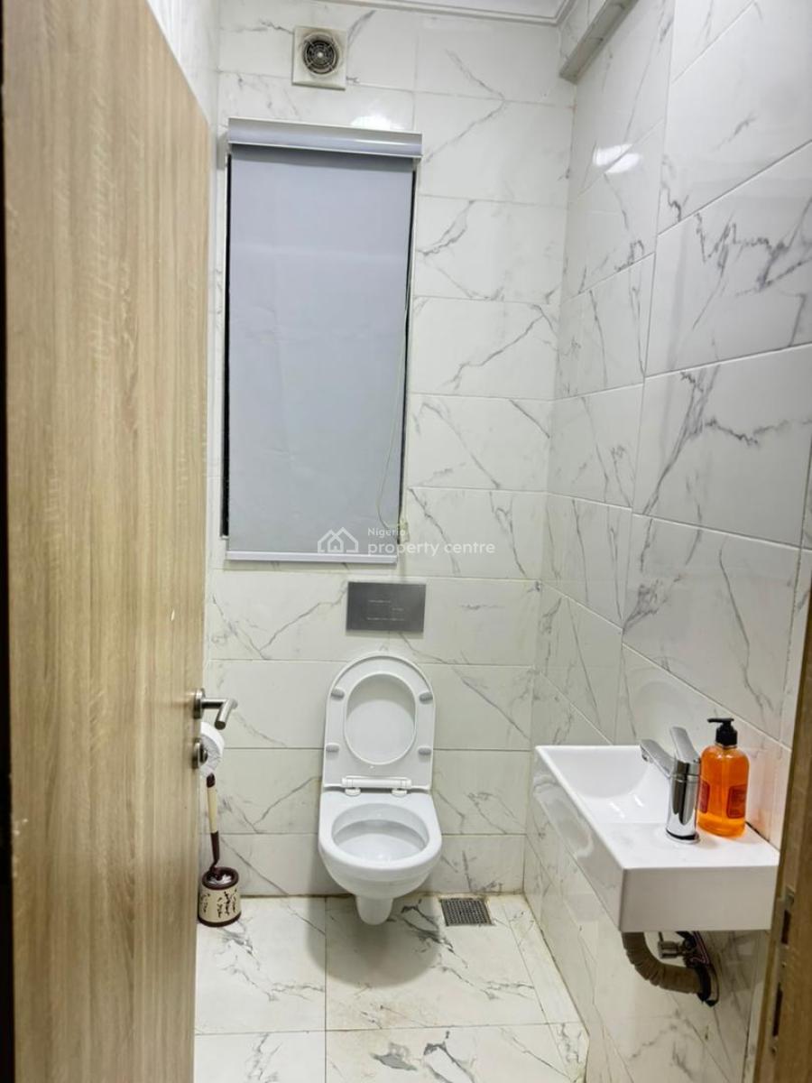 2 Bedroom Apartment with Ps5, Swimming Pool,air Hockey, 24/7 Security, Lekki Phase 1, Lekki, Lagos, Flat / Apartment Short Let