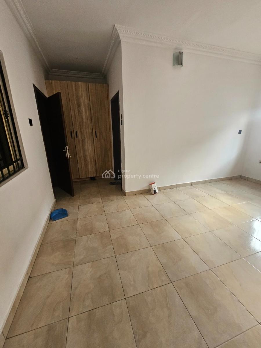 Spacious 4-bedroom Flat, Lekki Phase 1, Lekki, Lagos, Flat / Apartment for Rent