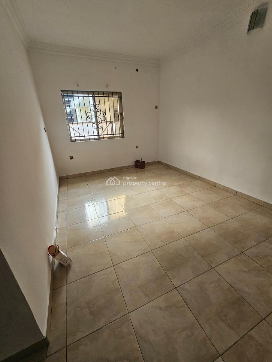 Spacious 4-bedroom Flat, Lekki Phase 1, Lekki, Lagos, Flat / Apartment for Rent