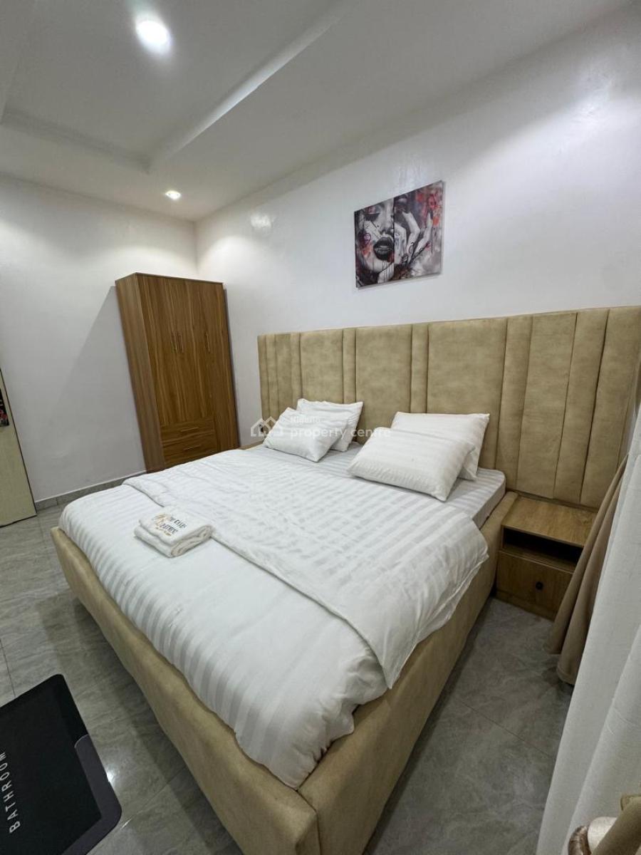 2 Bedroom Apartment, Surulere, Lagos, Flat / Apartment Short Let