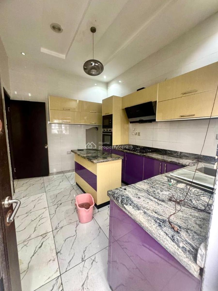 Big Room in a Shared Duplex, Orchid Eleganza Lekki Phase 1lagos, Lekki, Lagos, Self Contain (single Rooms) for Rent
