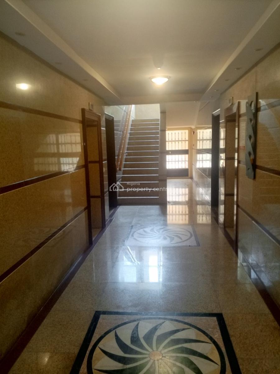 Well Maintained 3 Bedroom Apartment, Ikoyi on Banana Island, Ikoyi, Lagos, Flat / Apartment for Rent