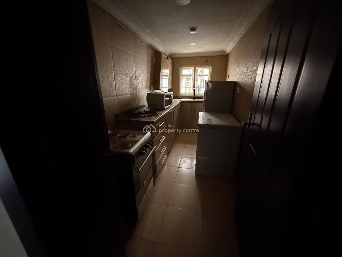 2 Bedroom Flat on The Ground Floor, Wuse 2, Abuja, Flat / Apartment for Rent