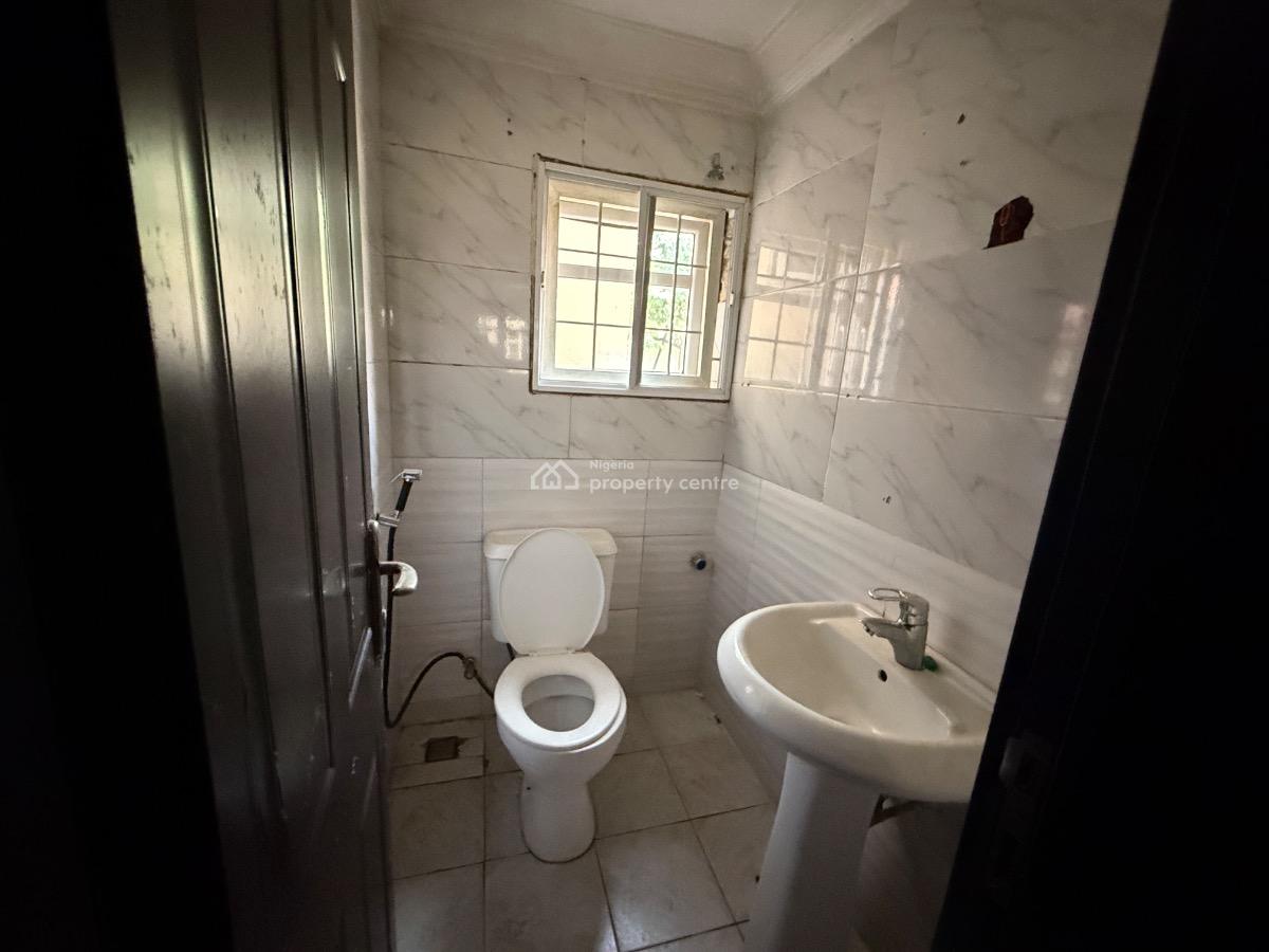 2 Bedroom Flat on The Ground Floor, Wuse 2, Abuja, Flat / Apartment for Rent