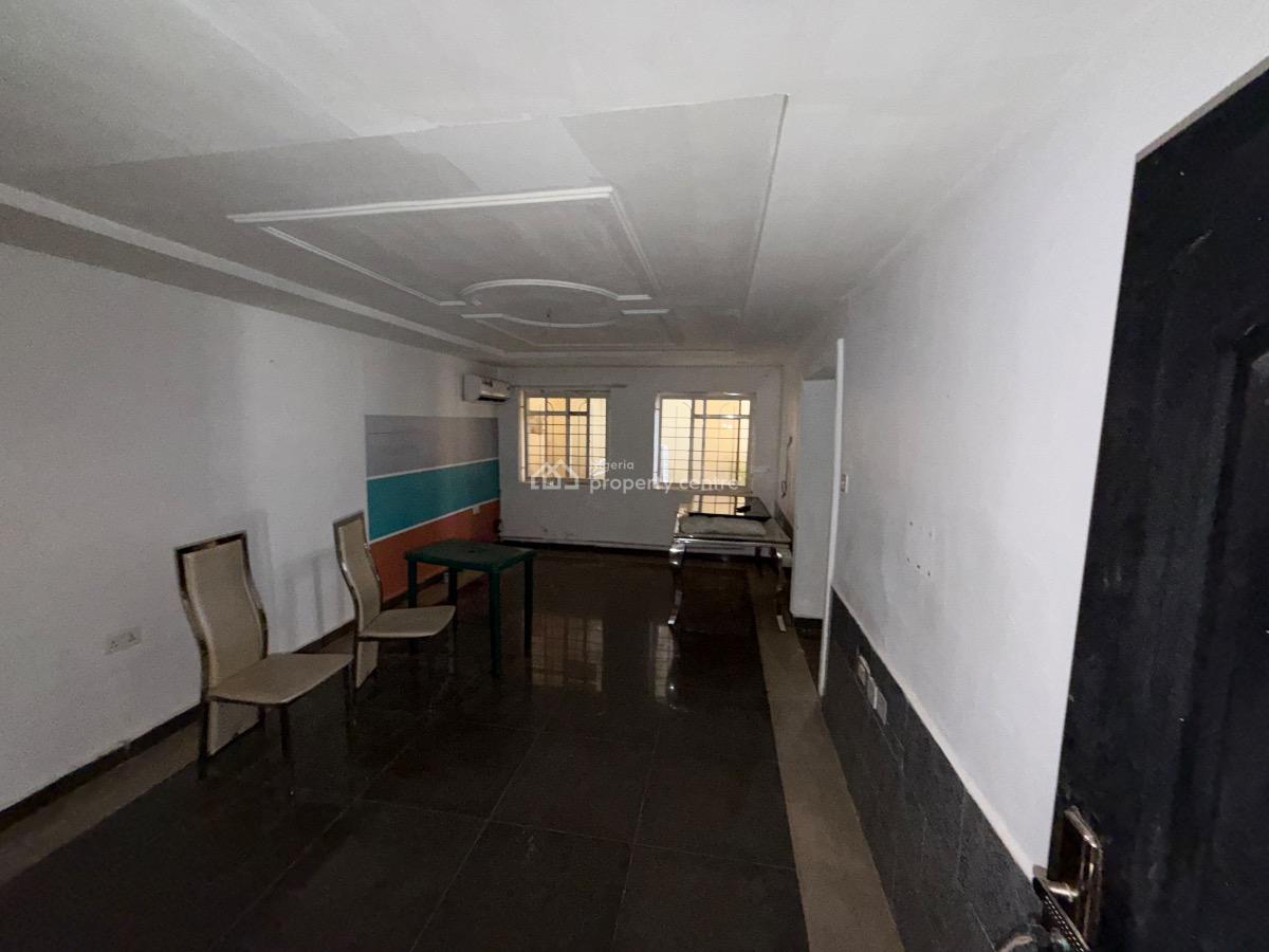 2 Bedroom Flat on The Ground Floor, Wuse 2, Abuja, Flat / Apartment for Rent