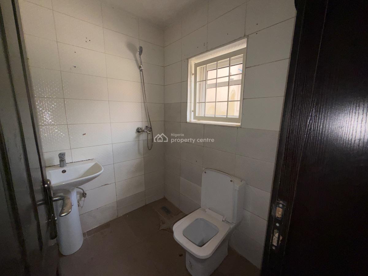 2 Bedroom Flat on The Ground Floor, Wuse 2, Abuja, Flat / Apartment for Rent
