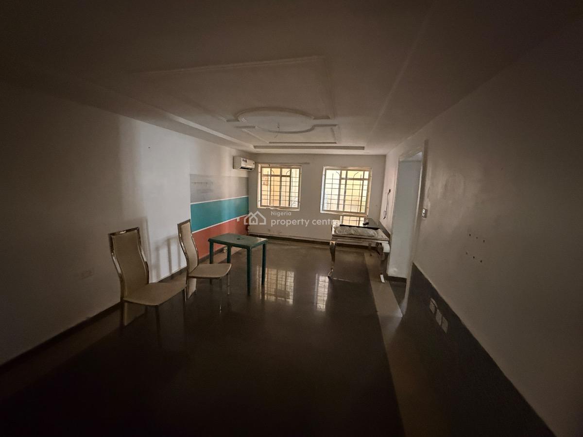 2 Bedroom Flat on The Ground Floor, Wuse 2, Abuja, Flat / Apartment for Rent