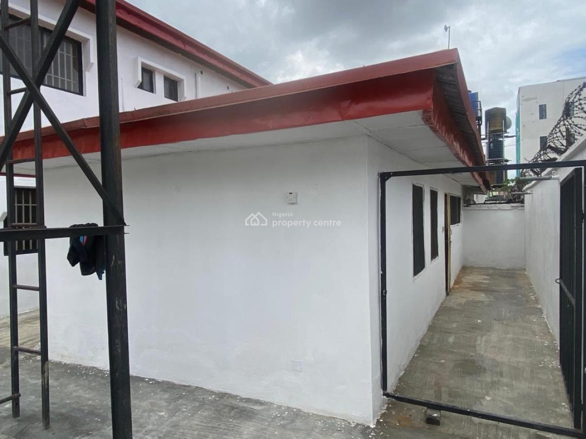 5 Bedroom Semidetached Duplex with Bq, Lekki Phase 1, Lekki, Lagos, Semi-detached Duplex for Rent
