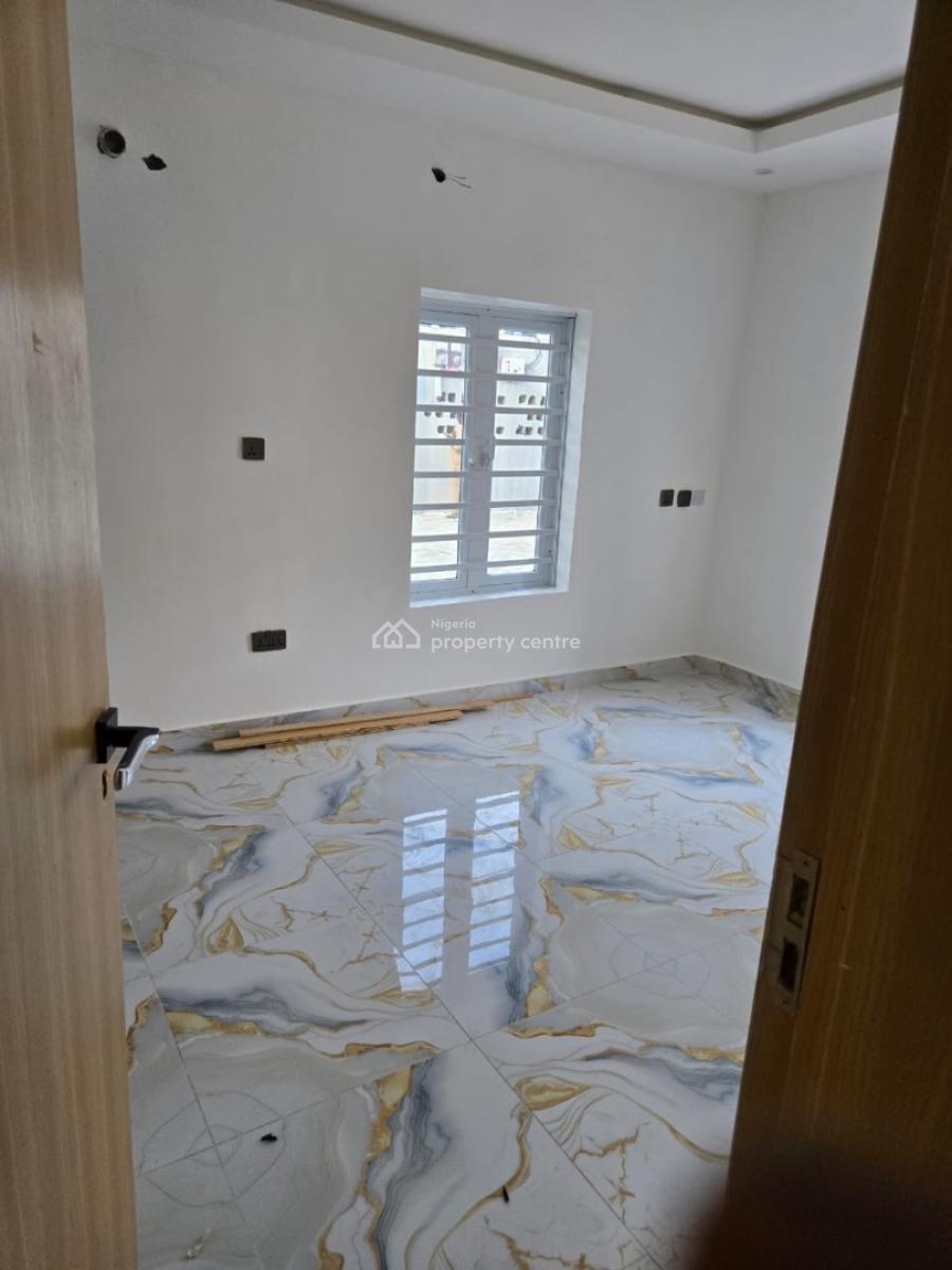 2 Bedroom Apartment, New Road, Lekki, Lagos, Flat / Apartment for Rent