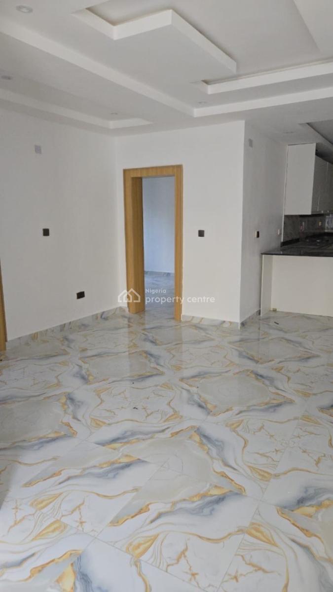 2 Bedroom Apartment, New Road, Lekki, Lagos, Flat / Apartment for Rent