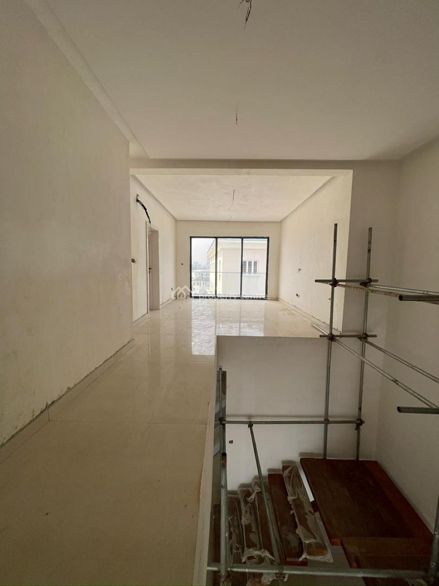 Spacious  4 Bedroom Maisonette with Bq and Pool, Old Ikoyi, Ikoyi, Lagos, Flat / Apartment for Sale