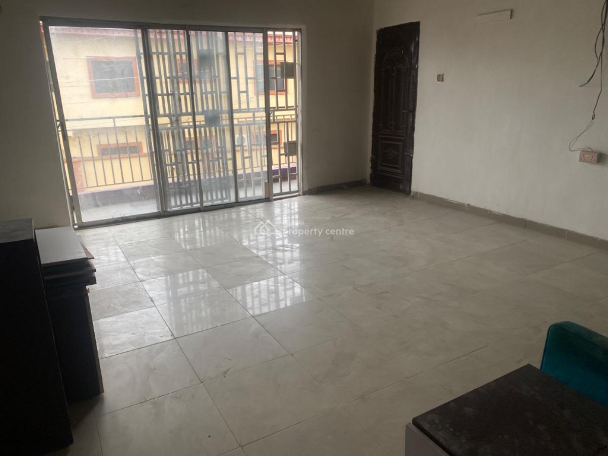 a Spacious and Serene 3-bedroom Flat, Alapere Lagos, Alapere, Ketu, Lagos, House for Rent