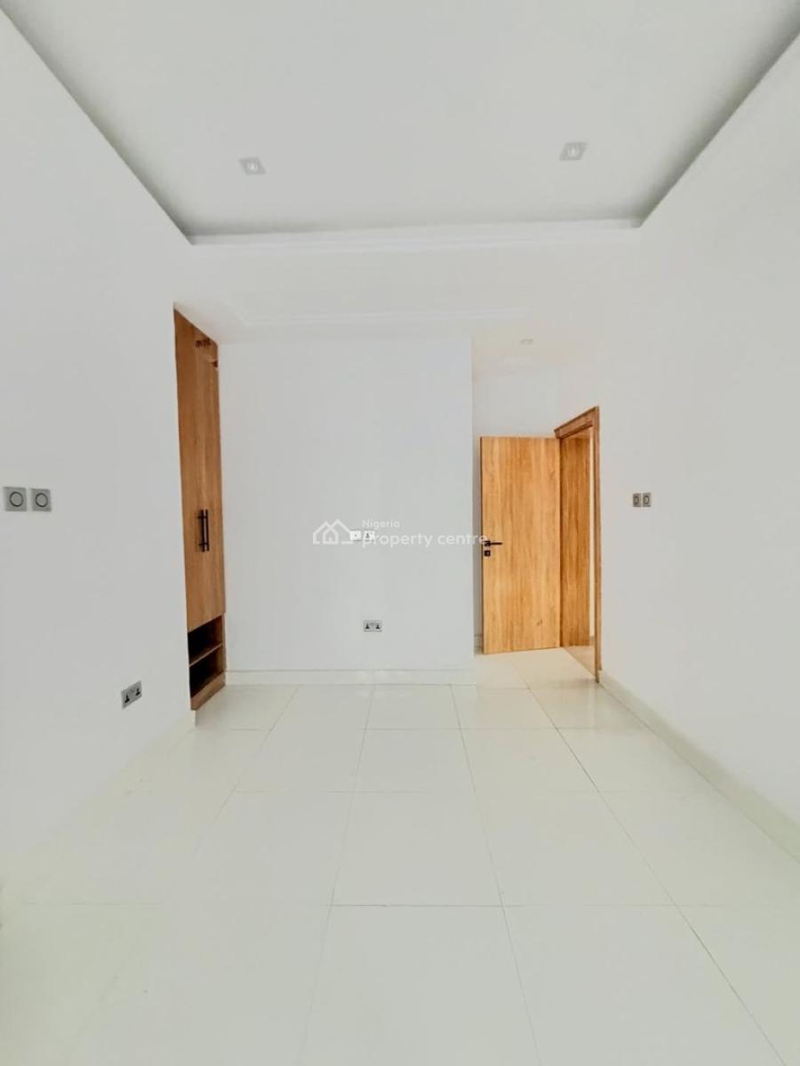 Spaciously Built 4 Bedroom Detached Duplex with Bq in Secure Estate, Adeniyi Jones, Ikeja, Lagos, Detached Duplex for Sale