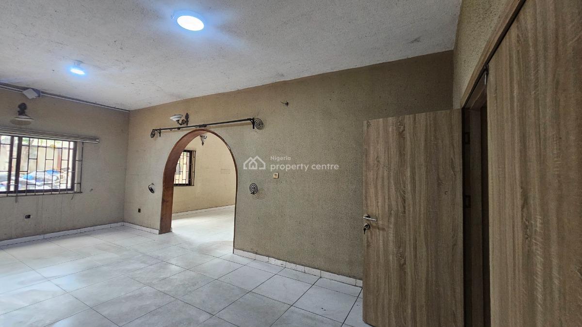 Spaciously Built 7 Bedroom Detached Duplex with 2bedroom Chalet with B, Ikeja Gra, Ikeja, Lagos, Office Space for Rent