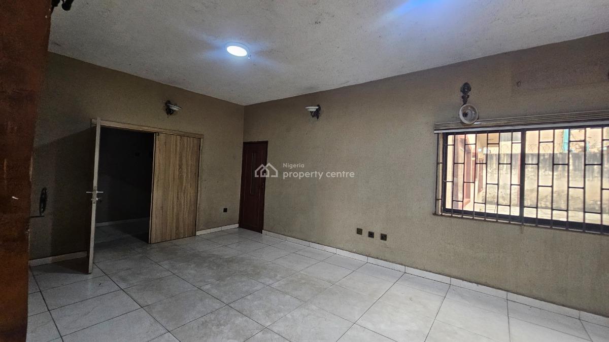 Spaciously Built 7 Bedroom Detached Duplex with 2bedroom Chalet with B, Ikeja Gra, Ikeja, Lagos, Office Space for Rent