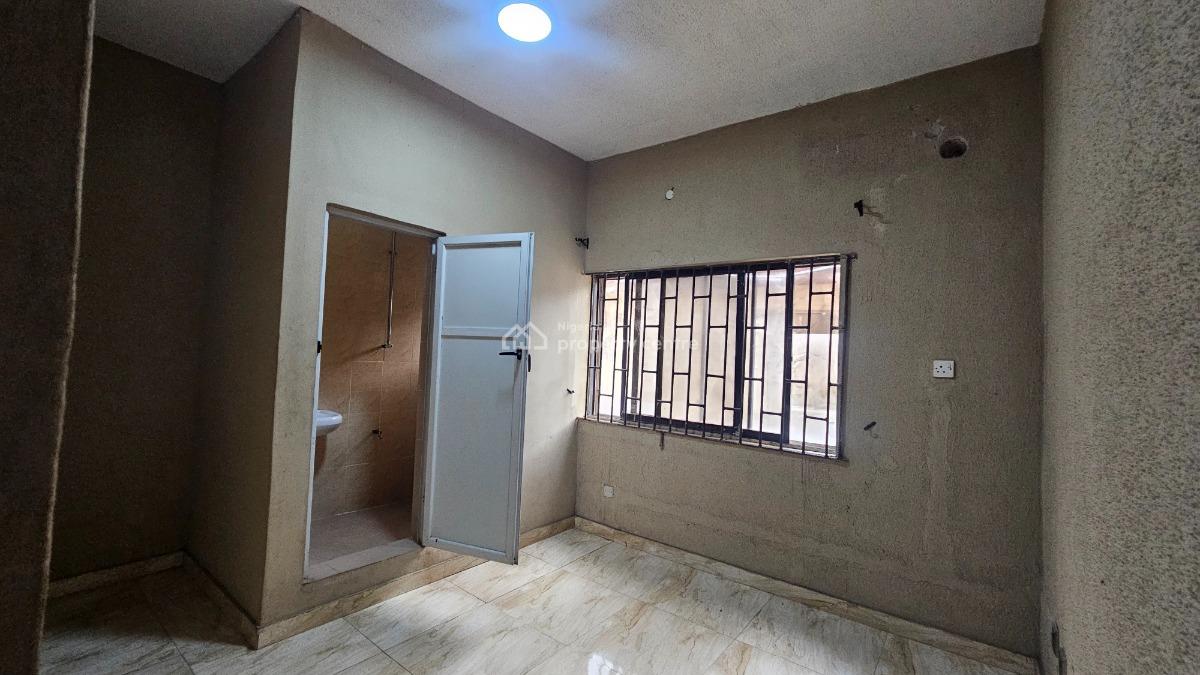 Spaciously Built 7 Bedroom Detached Duplex with 2bedroom Chalet with B, Ikeja Gra, Ikeja, Lagos, Office Space for Rent