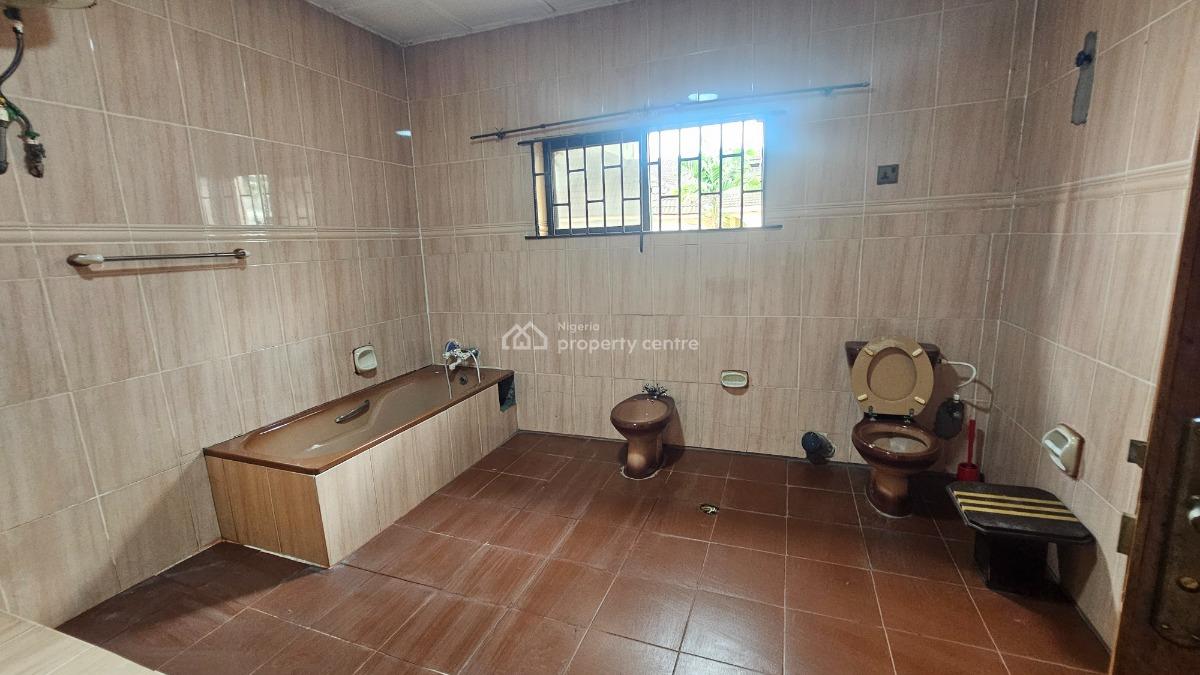 Spaciously Built 7 Bedroom Detached Duplex with 2bedroom Chalet with B, Ikeja Gra, Ikeja, Lagos, Office Space for Rent