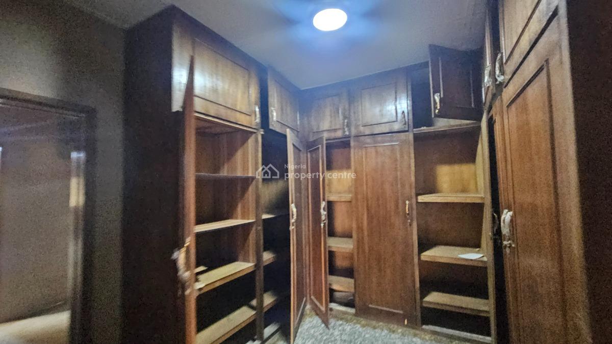 Spaciously Built 7 Bedroom Detached Duplex with 2bedroom Chalet with B, Ikeja Gra, Ikeja, Lagos, Office Space for Rent