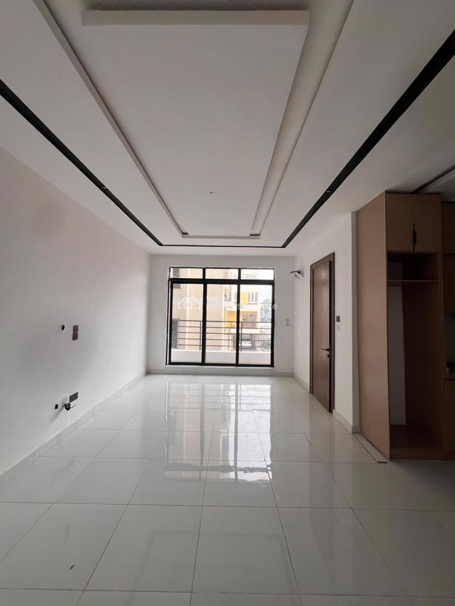 Stunning 2 Bedroom Apartment with Elevator, Stunning 2 Bedroom Apartment with Elevator, Lekki Phase 1, Lekki, Lagos, Block of Flats for Sale