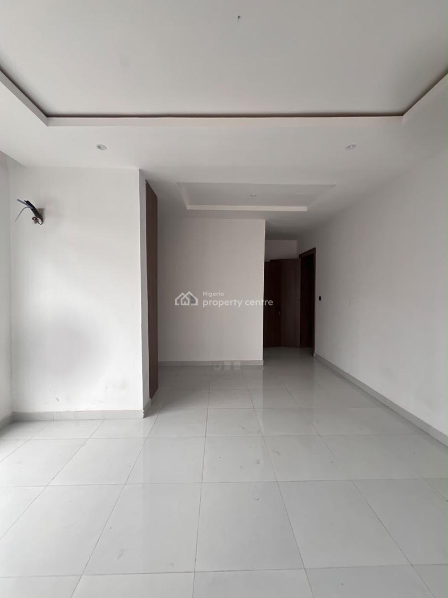 Stunning 2 Bedroom Apartment with Elevator, Stunning 2 Bedroom Apartment with Elevator, Lekki Phase 1, Lekki, Lagos, Block of Flats for Sale