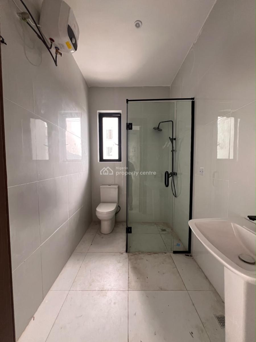 Stunning 2 Bedroom Apartment with Elevator, Stunning 2 Bedroom Apartment with Elevator, Lekki Phase 1, Lekki, Lagos, Block of Flats for Sale