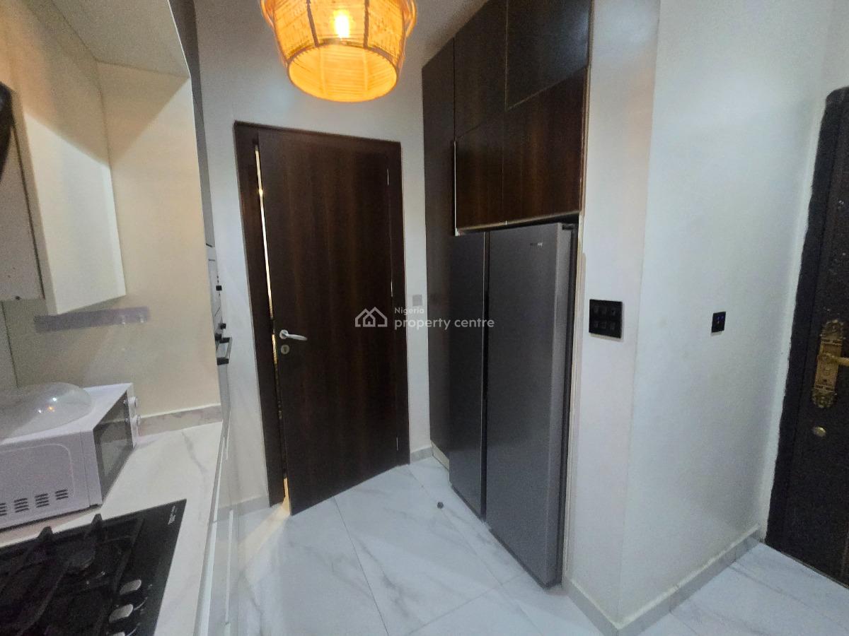 _tastfully Furnished 2 Bedroom Flat with Fully Furnished Bq Available, Off Admiralty Road, Lekki Phase 1, Lekki, Lagos, Flat / Apartment for Rent