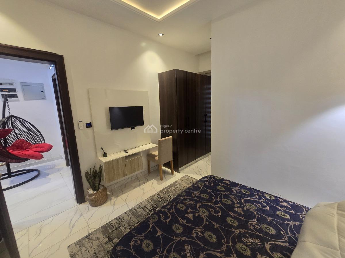 _tastfully Furnished 2 Bedroom Flat with Fully Furnished Bq Available, Off Admiralty Road, Lekki Phase 1, Lekki, Lagos, Flat / Apartment for Rent