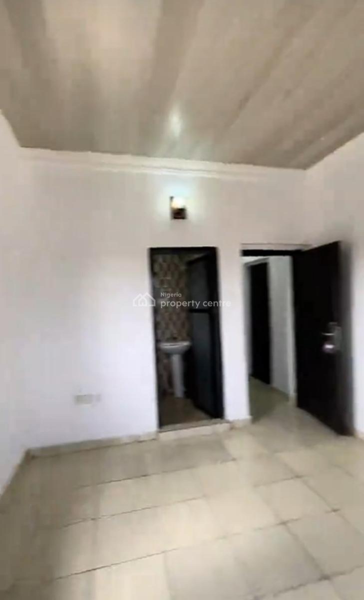 Modern 2 Bedroom Upstairs Apartment { Video}, Badore, Ajah, Lagos, Flat / Apartment for Rent