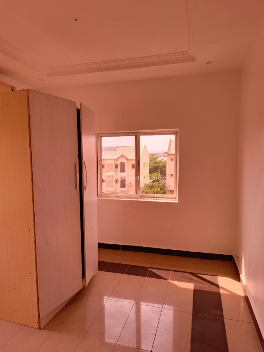 Clean Spacious Serviced 2 Bedroom Flat in an Estate, Serviced with Gen, Wuye, Wuye, Abuja, Flat / Apartment for Rent